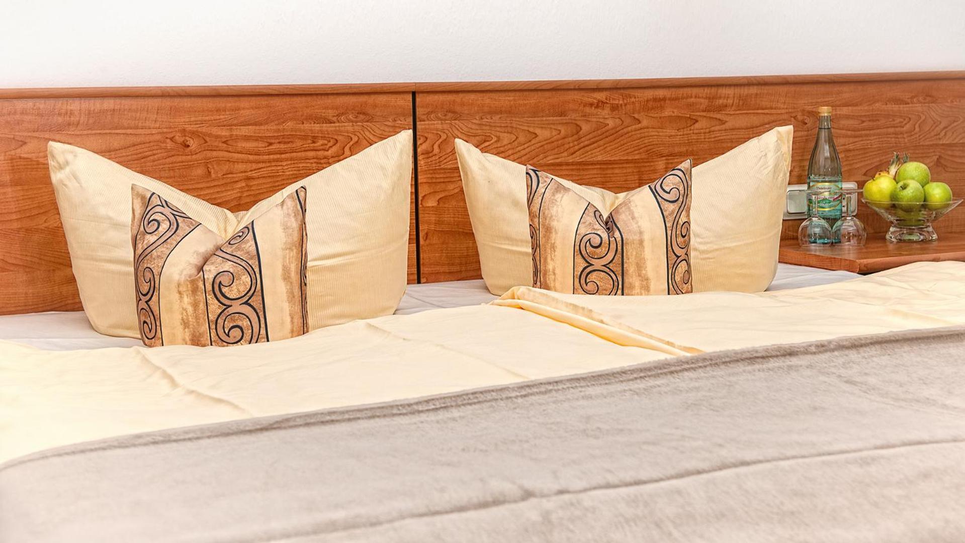 Hotel & Restaurant Zum Hirsch Romhild Rom bilde